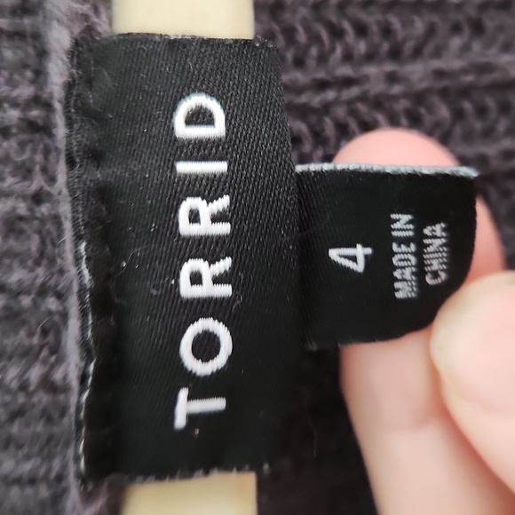 Torrid Sweater Womens Size 4 cheetah blouse knit sweater ribbed Ballon sleeves - Picture 3 of 9